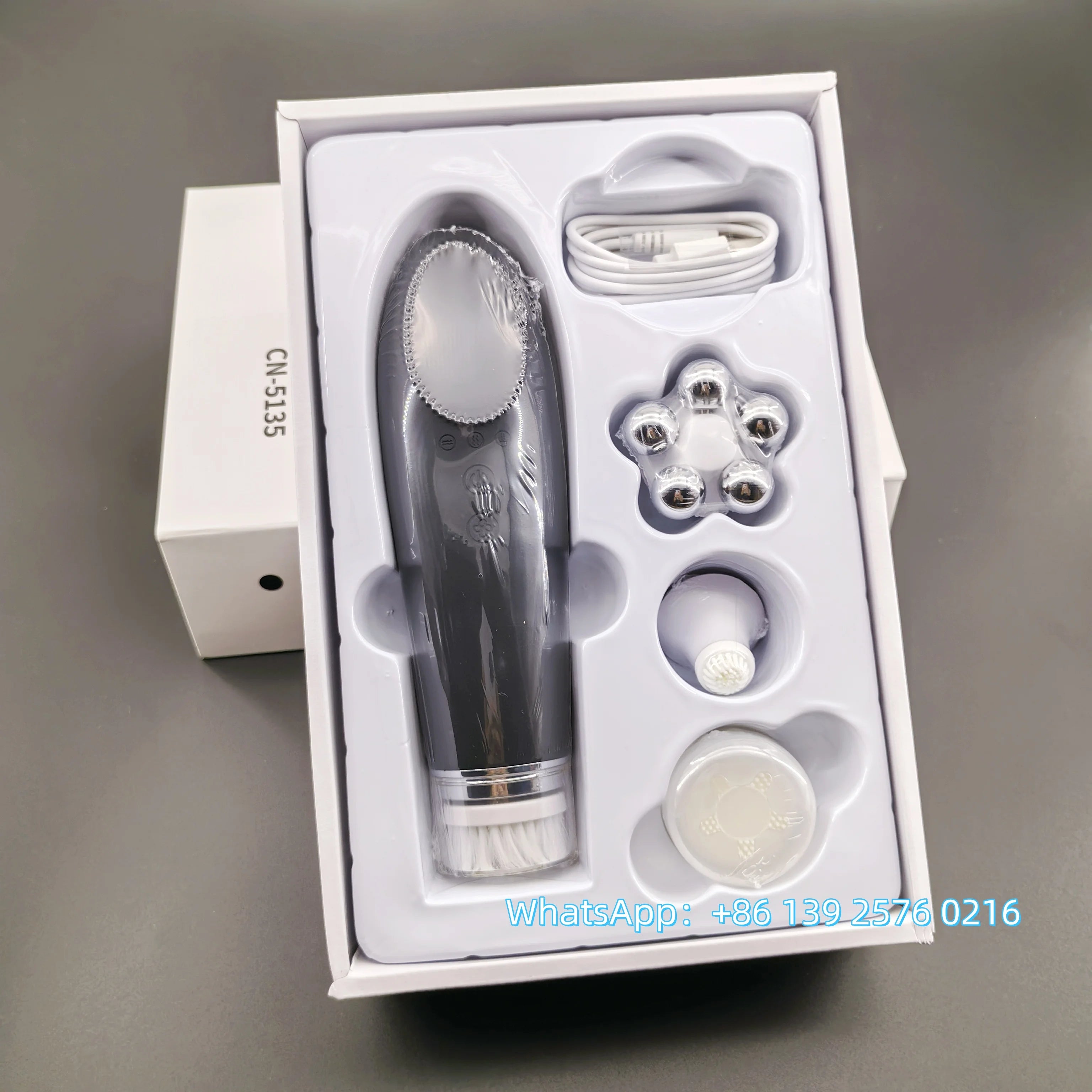 4-in-1 Facial Cleansing Brush