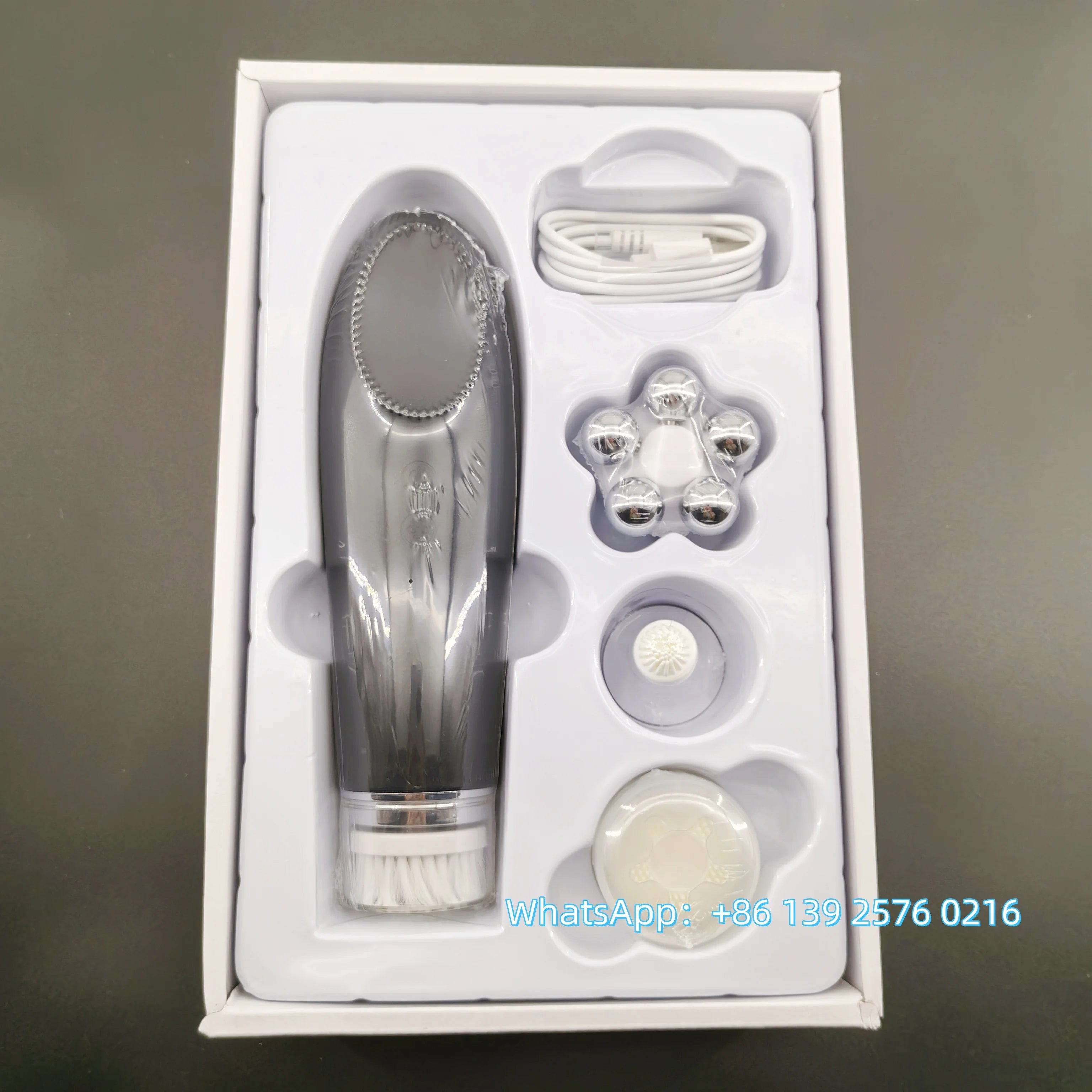 4-in-1 Facial Cleansing Brush